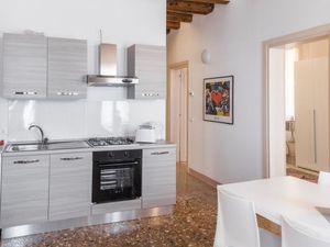 23878118-Ferienwohnung-5-Venedig-300x225-1