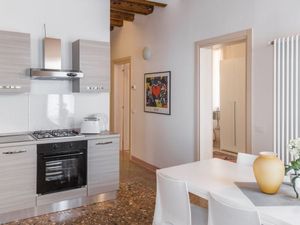 23878118-Ferienwohnung-5-Venedig-300x225-5