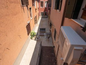 23878136-Ferienwohnung-2-Venedig-300x225-5