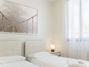 23878146-Ferienwohnung-8-Venedig-300x225-2