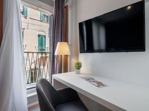 23878148-Ferienwohnung-4-Venedig-300x225-1