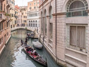 23878153-Ferienwohnung-4-Venedig-300x225-4