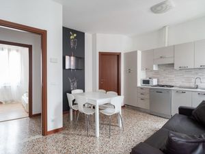 23878151-Ferienwohnung-6-Venedig-300x225-3