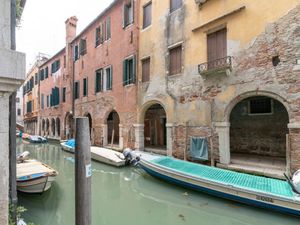 23878160-Ferienwohnung-5-Venedig-300x225-3