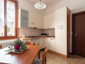 23878161-Ferienwohnung-4-Venedig-300x225-3