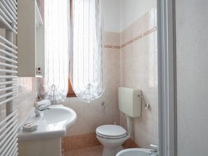 23878161-Ferienwohnung-4-Venedig-300x225-3