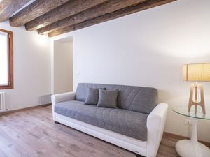 23878165-Ferienwohnung-5-Venedig-300x225-0