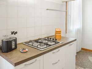 23878171-Ferienwohnung-8-Venedig-300x225-1