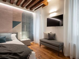 23878175-Ferienwohnung-3-Venedig-300x225-3