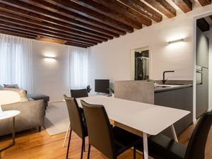 23878175-Ferienwohnung-3-Venedig-300x225-1