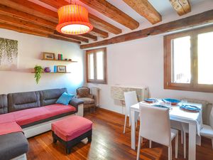 23747395-Ferienwohnung-5-Venedig-300x225-1