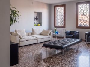 21968901-Ferienwohnung-6-Venedig-300x225-4