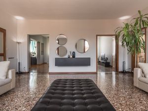 21968901-Ferienwohnung-6-Venedig-300x225-5