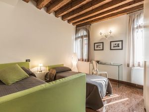 22133897-Ferienwohnung-4-Venedig-300x225-3