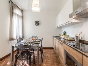 22133897-Ferienwohnung-4-Venedig-300x225-2