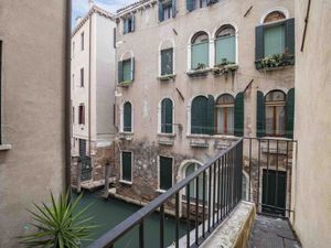 24048582-Ferienwohnung-6-Venedig-300x225-3