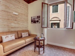 24048586-Ferienwohnung-6-Venedig-300x225-2