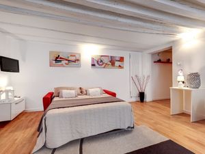 24048576-Ferienwohnung-4-Venedig-300x225-0