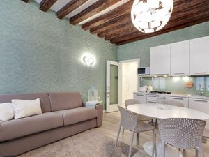 24048581-Ferienwohnung-6-Venedig-300x225-1