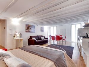 24048576-Ferienwohnung-4-Venedig-300x225-3