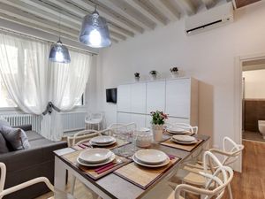 24048591-Ferienwohnung-6-Venedig-300x225-5