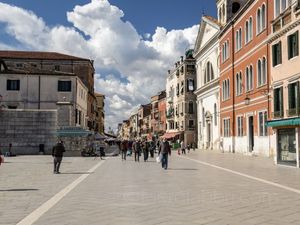 24048579-Ferienwohnung-3-Venedig-300x225-2