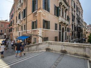 24048583-Ferienwohnung-3-Venedig-300x225-1