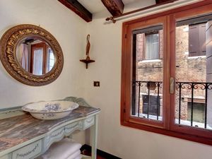 24048587-Ferienwohnung-3-Venedig-300x225-2