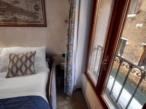 24048587-Ferienwohnung-3-Venedig-300x225-5