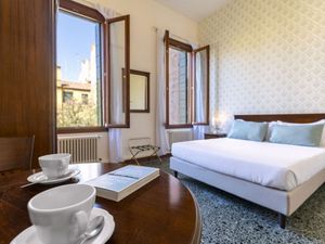 24048598-Ferienwohnung-3-Venedig-300x225-0