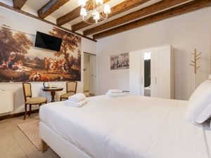 24048601-Ferienwohnung-2-Venedig-300x225-5