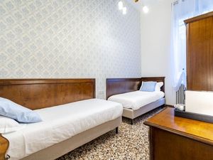 24048605-Ferienwohnung-2-Venedig-300x225-3