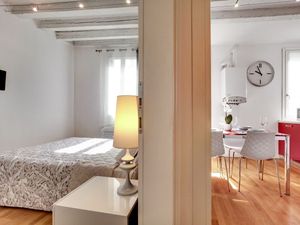 24048596-Ferienwohnung-3-Venedig-300x225-4