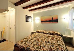 24048611-Ferienwohnung-2-Venedig-300x225-1