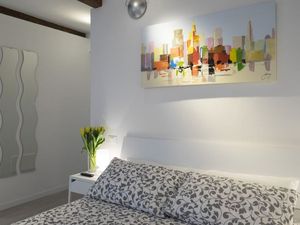 24048614-Ferienwohnung-2-Venedig-300x225-5