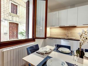 24048622-Ferienwohnung-4-Venedig-300x225-5