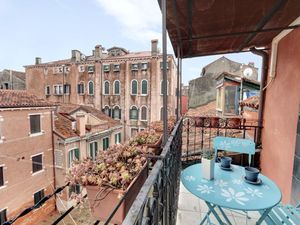 24048618-Ferienwohnung-6-Venedig-300x225-0