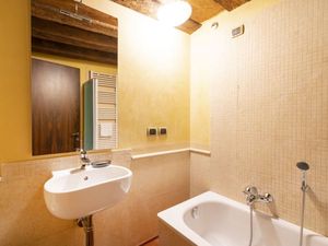 24048621-Ferienwohnung-6-Venedig-300x225-2