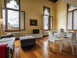 24048631-Ferienwohnung-4-Venedig-300x225-0