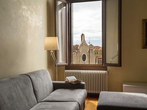 24048631-Ferienwohnung-4-Venedig-300x225-3