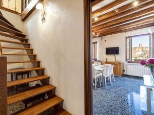 24048629-Ferienwohnung-5-Venedig-300x225-0