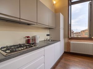 24048636-Ferienwohnung-7-Venedig-300x225-2