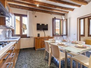 24048629-Ferienwohnung-5-Venedig-300x225-2