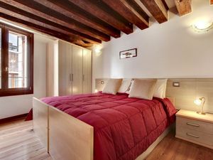 24048642-Ferienwohnung-6-Venedig-300x225-1