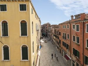 24048637-Ferienwohnung-4-Venedig-300x225-0