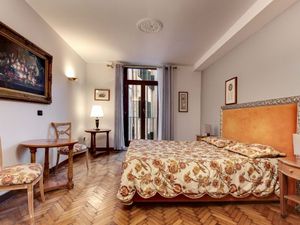 24048632-Ferienwohnung-4-Venedig-300x225-1