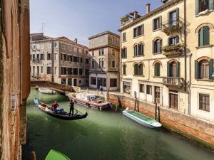 24048648-Ferienwohnung-3-Venedig-300x225-4