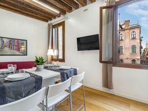 24048684-Ferienwohnung-6-Venedig-300x225-2