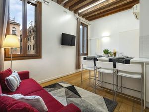 24048684-Ferienwohnung-6-Venedig-300x225-5