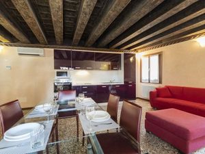 24048687-Ferienwohnung-6-Venedig-300x225-1